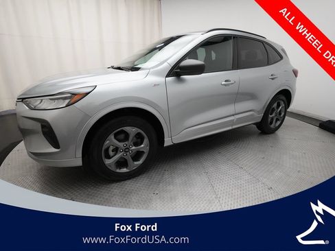 Used 2024 Ford Escape ST-Line w/ Tech Pack #1 AWD/4WD image 1