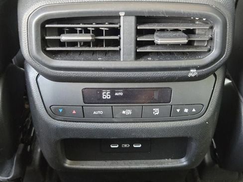Used 2025 Honda Pilot EX-L image 15