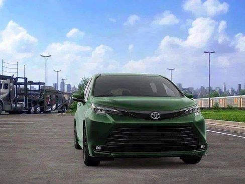 New 2026 Toyota Sienna XLE Woodland Edition AWD/4WD image 82