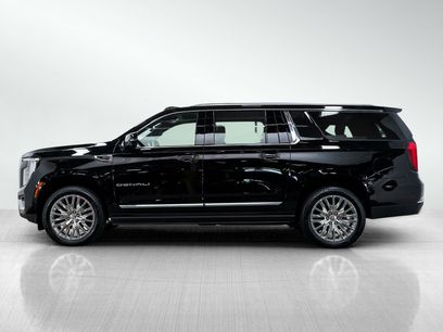 Used 2025 GMC Yukon XL Denali w/ Sun & Power Step Package