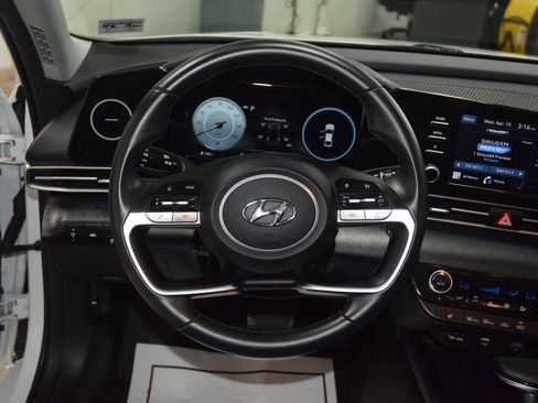 Used 2022 Hyundai Elantra SEL w/ Convenience Package FWD image 27