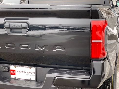 New 2026 Toyota Tacoma SR5 image 32