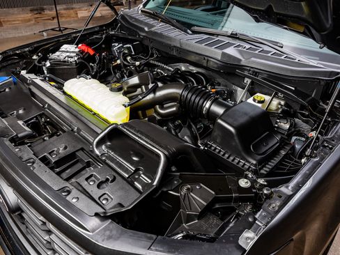 Used 2025 Ford F150 XL w/ Equipment Group 103A High image 29