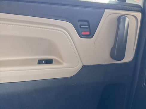Used 2018 Honda Odyssey EX image 23