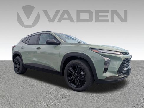 New 2026 Chevrolet Trax ACTIV w/ Sunroof Package image 3