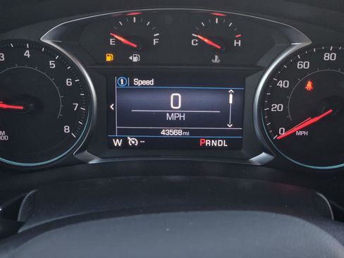 Used 2024 Chevrolet Equinox LT image 18