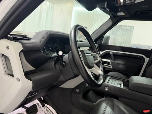 Used 2023 Land Rover Defender 110 SE AWD/4WD image 11