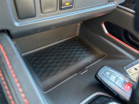 Used 2025 Nissan Frontier PRO-4X w/ Black Accent Package image 28