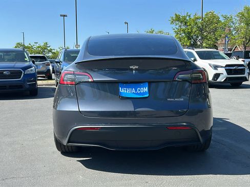 Used 2022 Tesla Model Y Performance AWD/4WD image 6