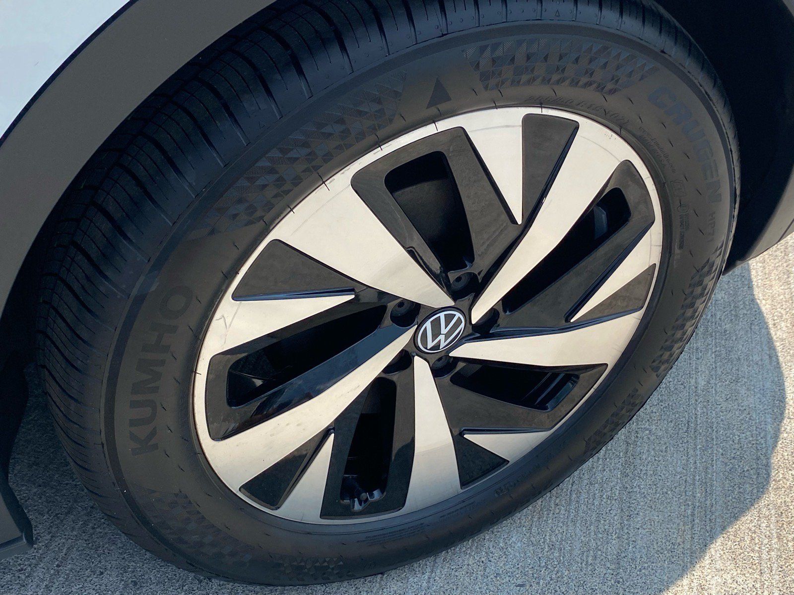 Used 2023 Volkswagen ID.4 Pro RWD image 21