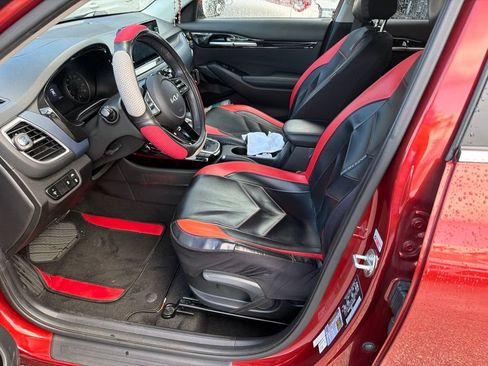 Used 2023 Kia Seltos S FWD image 4