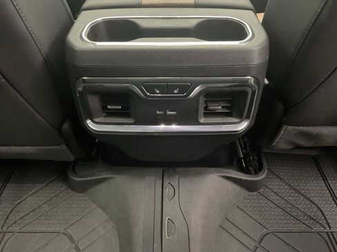 Certified 2025 Chevrolet Silverado 1500 High Country w/ High Country Premium Package AWD/4WD image 32
