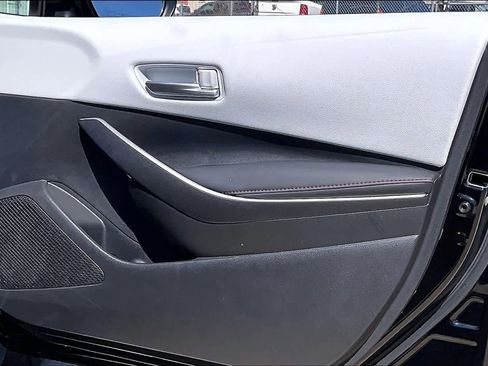 Used 2025 Toyota Corolla SE image 23