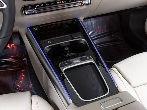 New 2025 Mercedes-Benz GLA 250 4MATIC image 24