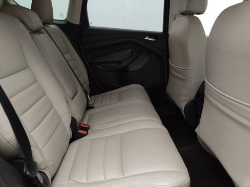 Used 2017 Ford Escape SE AWD/4WD image 19