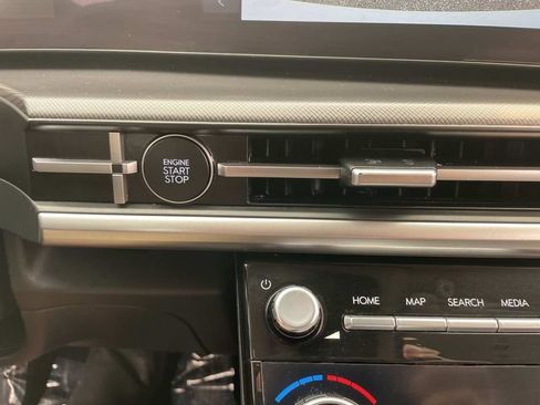 Certified 2026 Hyundai Santa Fe SEL AWD/4WD image 31