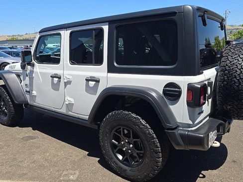 Used 2024 Jeep Wrangler Unlimited AWD/4WD image 6