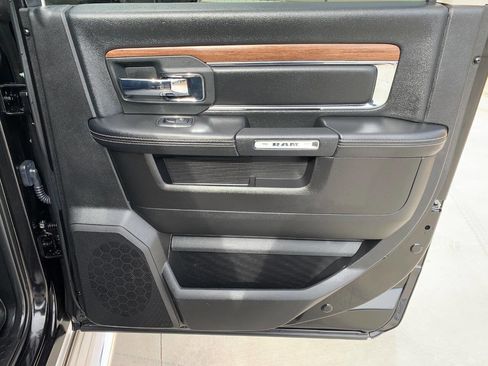 Used 2018 RAM 3500 Laramie w/ Convenience Group image 15