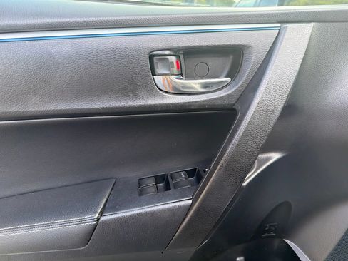 Used 2014 Toyota Corolla S FWD image 13