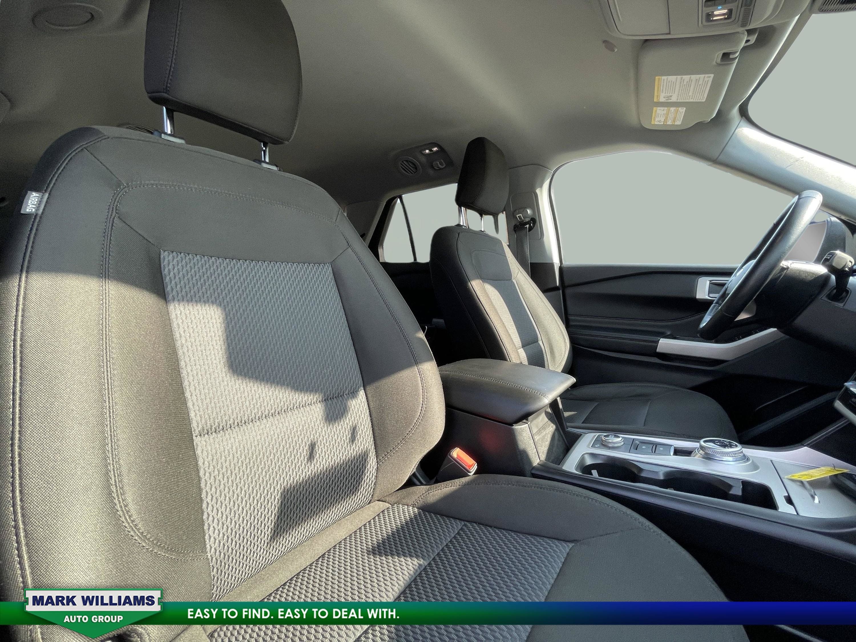Used 2022 Ford Explorer XLT AWD/4WD image 36