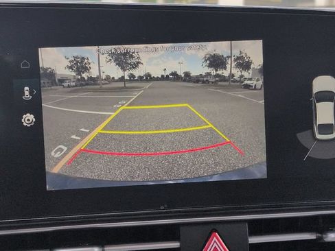 Used 2023 Hyundai Elantra Limited FWD image 20