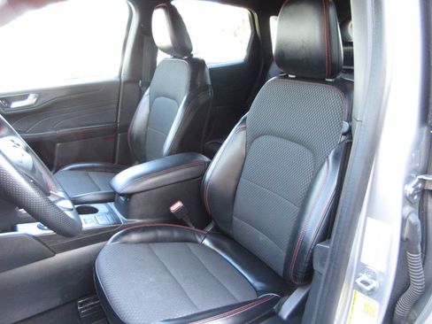 Certified 2023 Ford Escape ST-Line FWD image 11