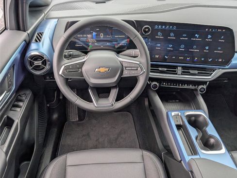 New 2026 Chevrolet Equinox EV LT w/ LPO, Tech Bronze Package image 13