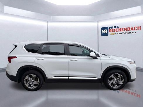 Used 2023 Hyundai Santa Fe SE FWD image 3