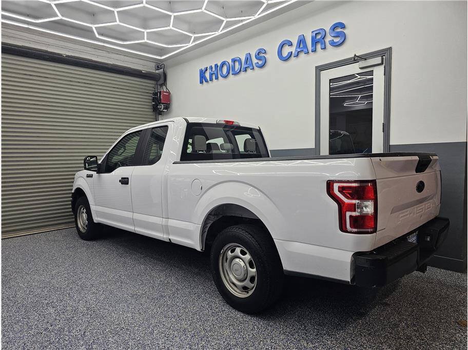 Used 2018 Ford F150 XL w/ Equipment Group 101A Mid RWD image 3