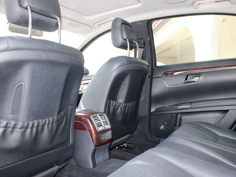 Used 2008 Mercedes-Benz S 550 image 17
