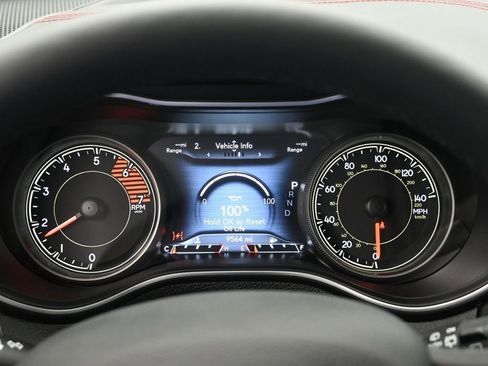 Used 2023 Jeep Cherokee Trailhawk w/ Trailer Tow Group image 11