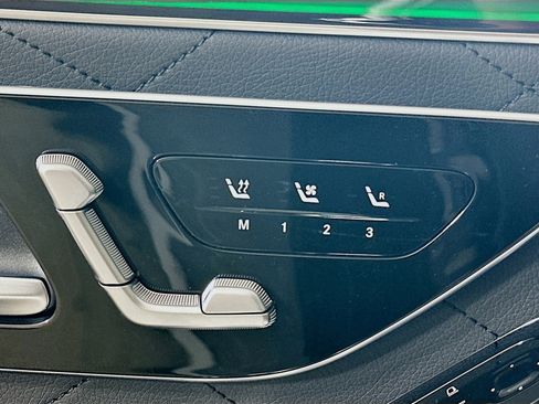 Used 2026 Mercedes-Benz S 580 4MATIC Sedan image 25