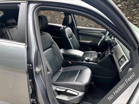Used 2022 Volkswagen Atlas Cross Sport SE AWD/4WD image 7
