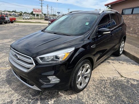 Used 2019 Ford Escape Titanium FWD image 5