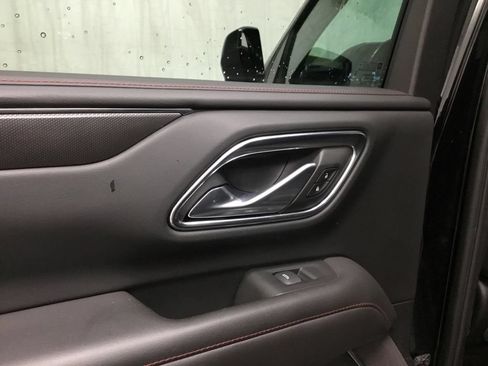 Used 2023 Chevrolet Suburban RST AWD/4WD image 15