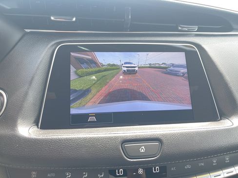 Used 2023 Cadillac XT4 Premium Luxury AWD/4WD image 21