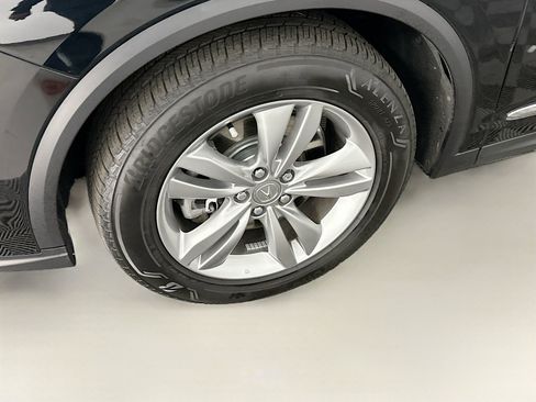 Used 2025 Acura MDX SH-AWD image 11