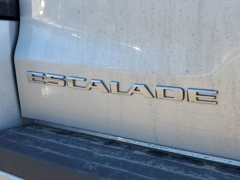 Used 2015 Cadillac Escalade ESV Platinum image 6
