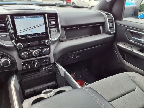 Used 2022 RAM 1500 Big Horn AWD/4WD image 6