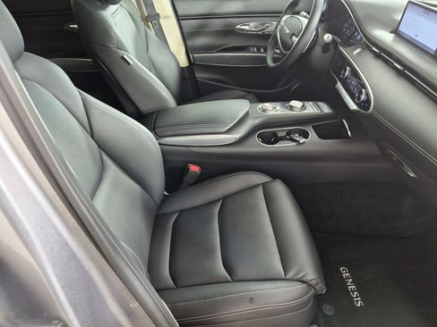 Used 2024 Genesis GV70 2.5T w/ Select Package AWD/4WD image 29