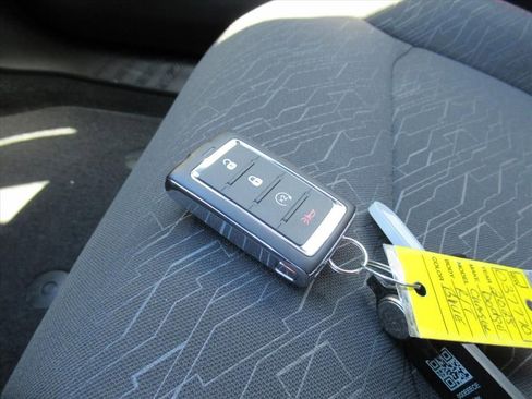 Used 2025 Dodge Charger R/T w/ Sun & Sound Package image 29