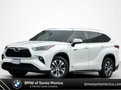 Used 2021 Toyota Highlander XLE