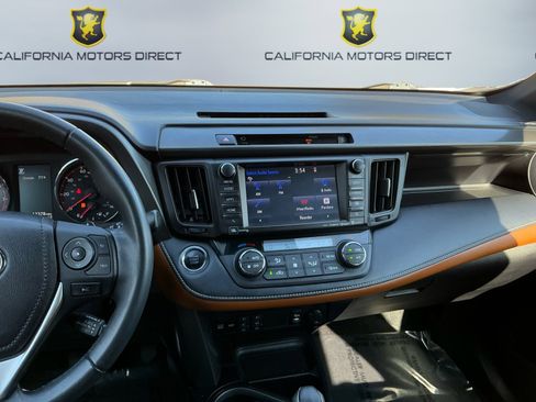 Used 2016 Toyota RAV4 SE w/ Advanced Technology Package image 13