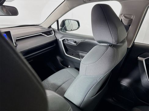 Used 2024 Toyota RAV4 AWD Hybrid image 19