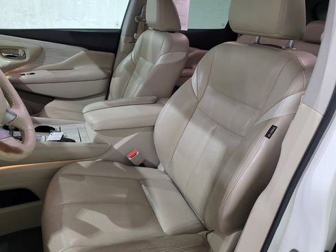 Used 2017 Nissan Murano Platinum image 10