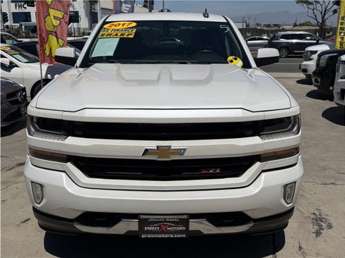 Used 2017 Chevrolet Silverado 1500 LT w/ All Star Edition AWD/4WD image 9