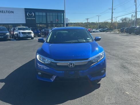 Used 2018 Honda Civic EX-T image 2