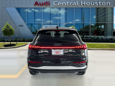 New 2025 Audi Q5 Premium image 9