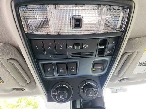 Used 2024 Toyota 4Runner TRD Off-Road Premium w/ Off Road Premium Plus Package AWD/4WD image 32
