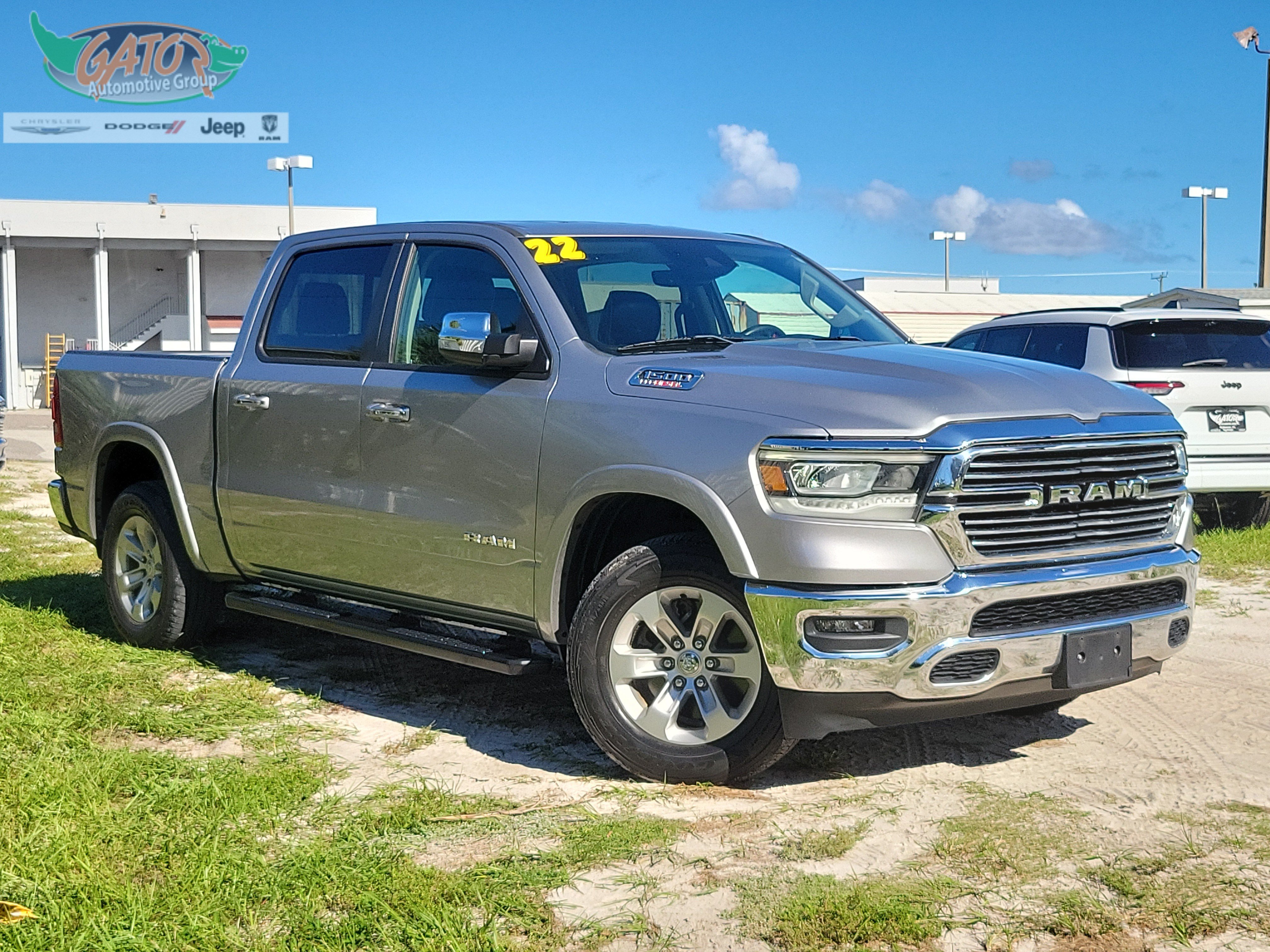Used 2022 RAM 1500 Laramie w/ Trailer Tow Group AWD/4WD image 1
